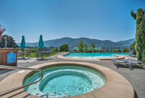 Manson Condo with Pool Access - Near Marina and Town